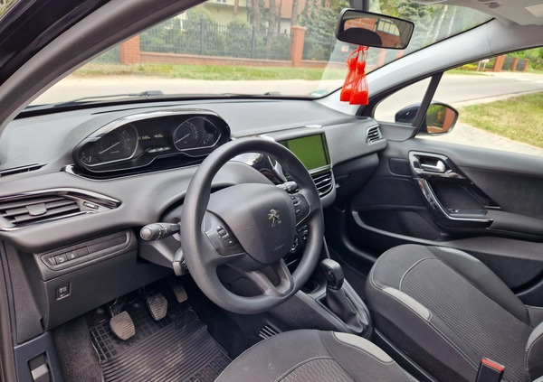 Peugeot 208 cena 28900 przebieg: 101000, rok produkcji 2016 z Łochów małe 326